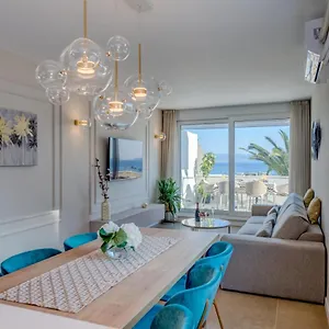 Beachfront Holiday Apartment